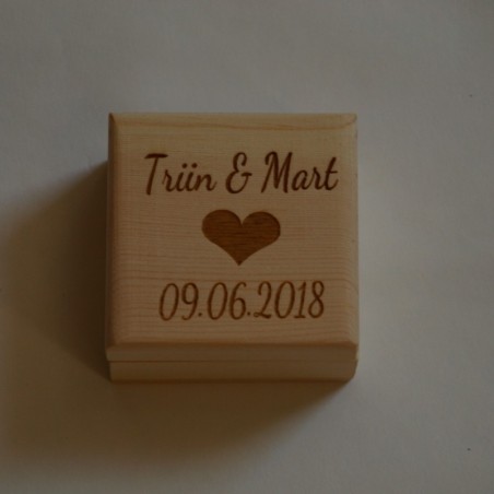 Sõrmuse karp  6x6x3,5cm  personaalse graveeringuga
