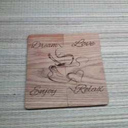 Puidust  alus 16x16cm personaalse graveeringuga