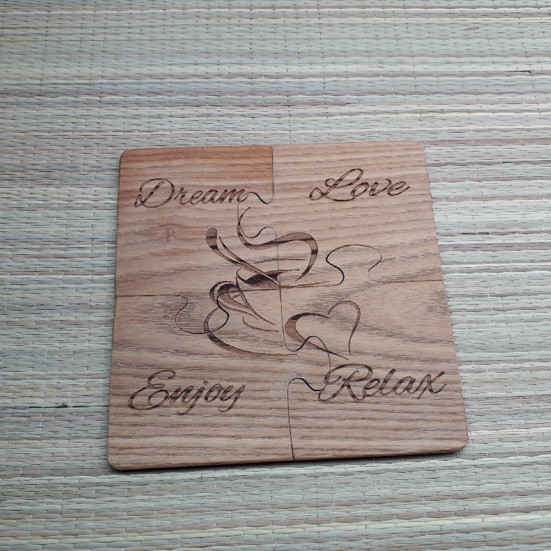 Puidust  alus 16x16cm personaalse graveeringuga