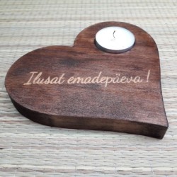 Puidust  küünla alus personaliseeritud graveeringuga